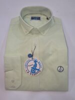 Hombre con camisa vichy verde manzana La Vespita