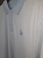 Polo celeste texturizado de manga corta para hombre La Vespita - Imagen 2
