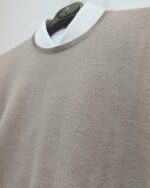 Jersey color visón de cuello redondo para hombre, vista frontal