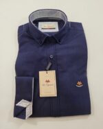 Camisa azul marino fil a fil La Española doblada