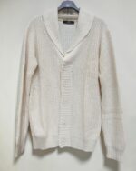 Rebeca cruda con cuello esmoquin para hombre, vista frontal