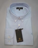 Camisa Oxford celeste Centauro, vista doblada