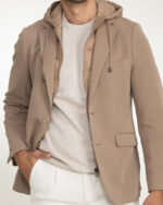 Americana de hombre con capucha