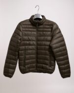 Plumífero ligero acolchado para hombre - Imagen 6