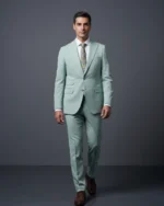 Hombre con traje verde agua Triana de Lino Clemente