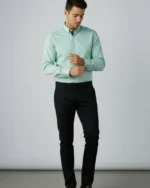 Camisa verde estructura elástica para hombre